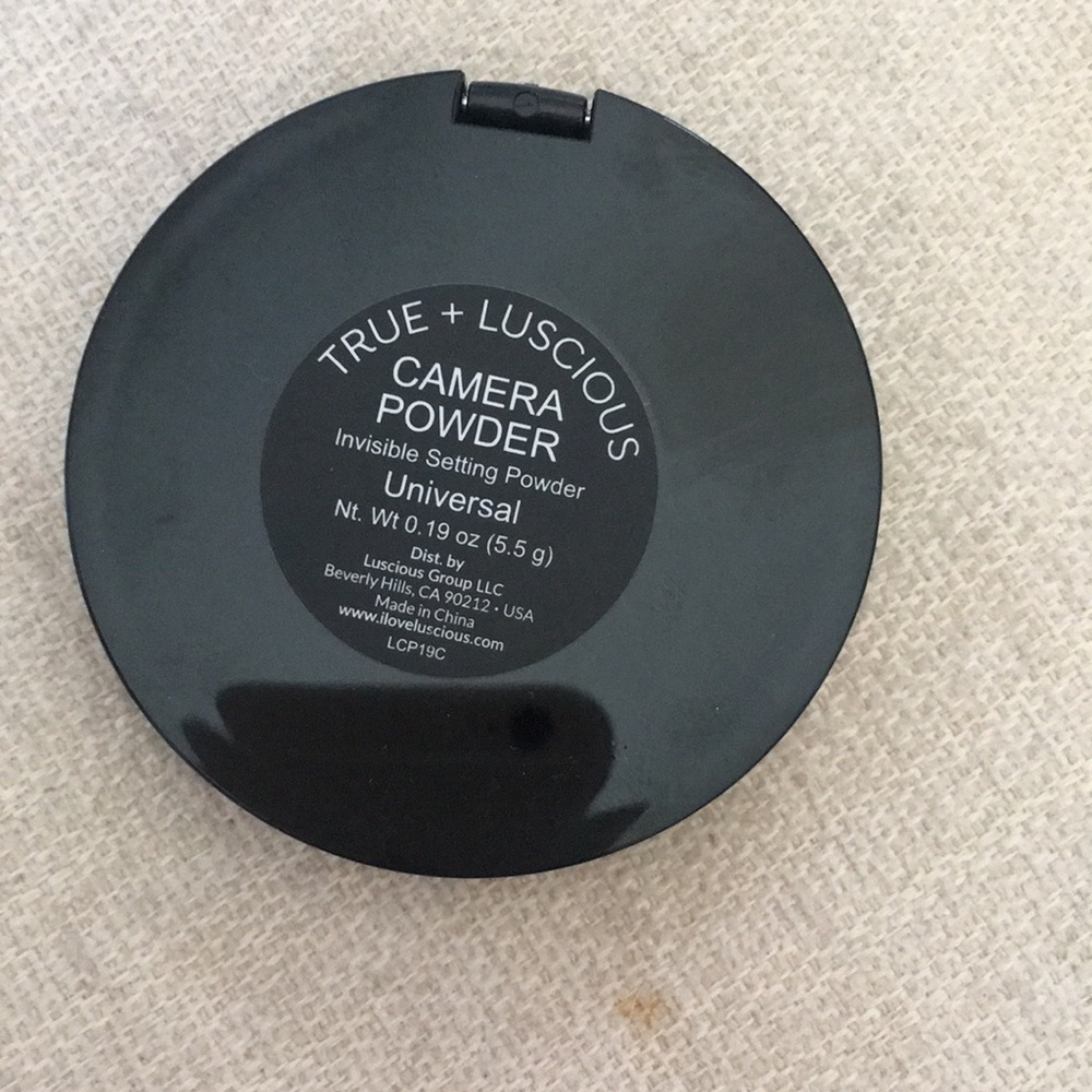 Invisible Setting Powder - Picture 3 of 3